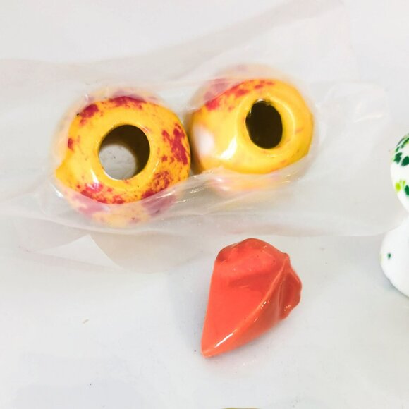 Vintage 70s Ceramic Frog Mushroom Macrame Beads Set of 15 Mid-Century Modern - Picture 6 of 10